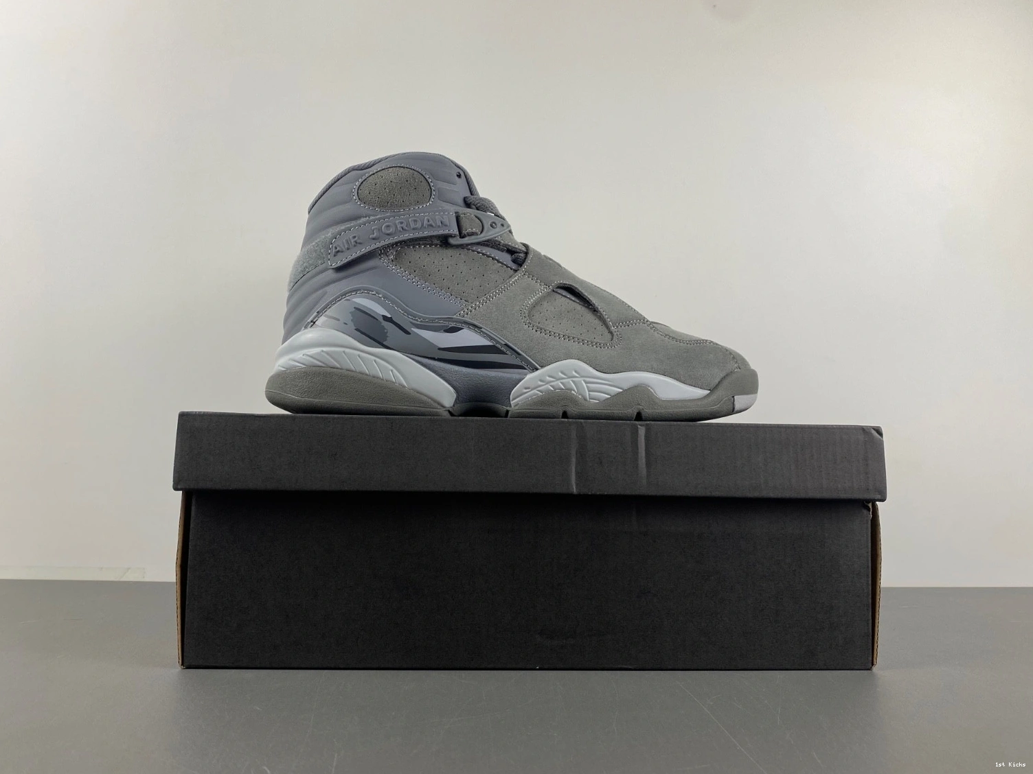 305381-014 Men's 8 Jordan - Grey Cool Retro 1007